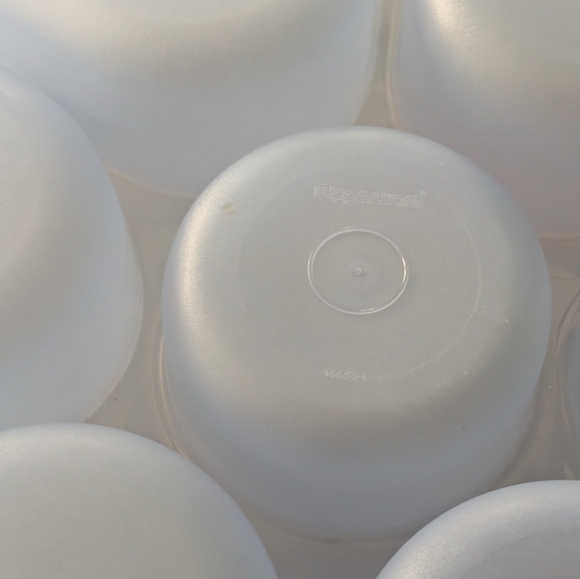 Tupperware - Picture 4 of 4